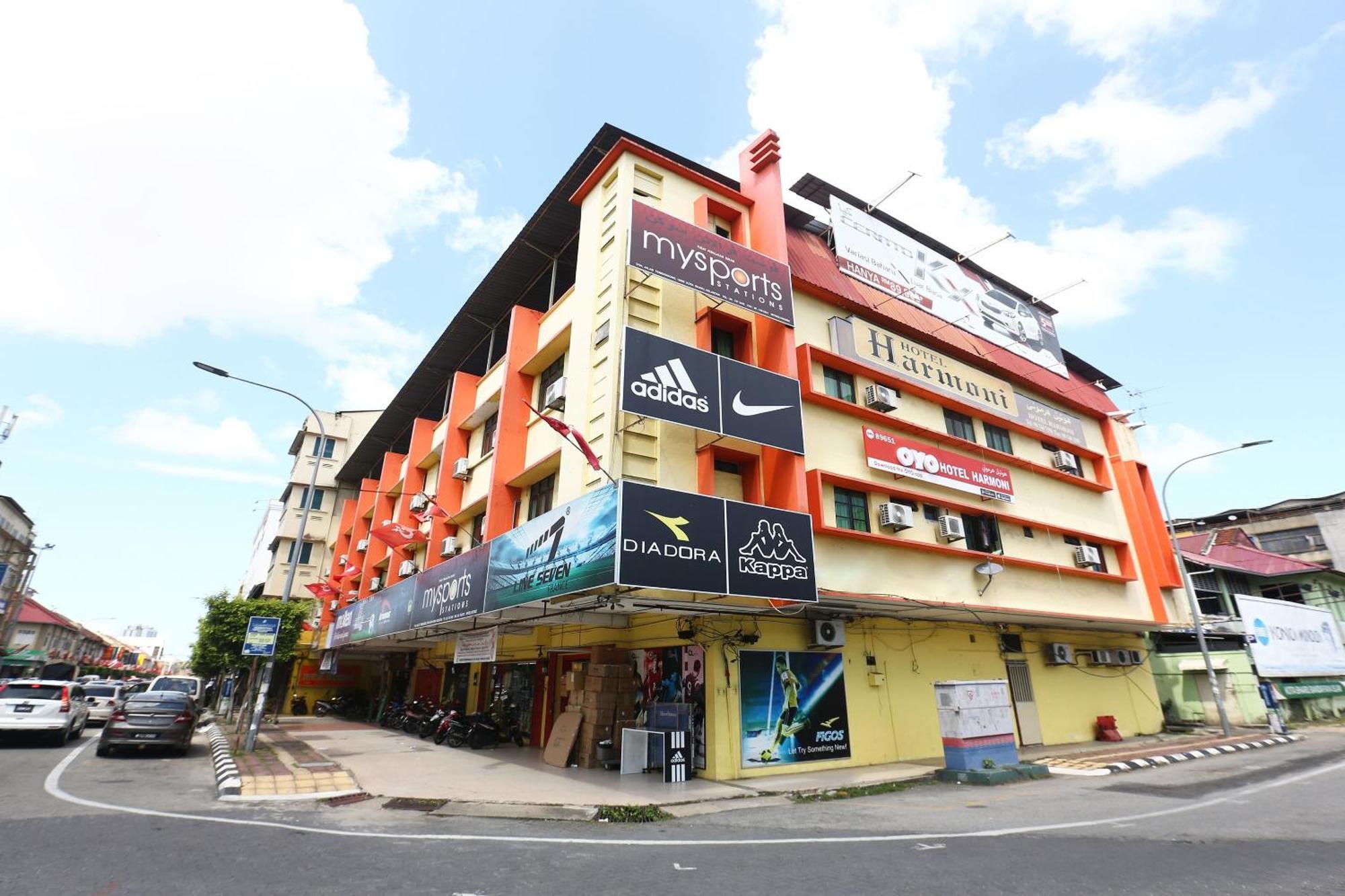 Super Oyo 89651 Harmoni Hotel Kota Bharu Dış mekan fotoğraf