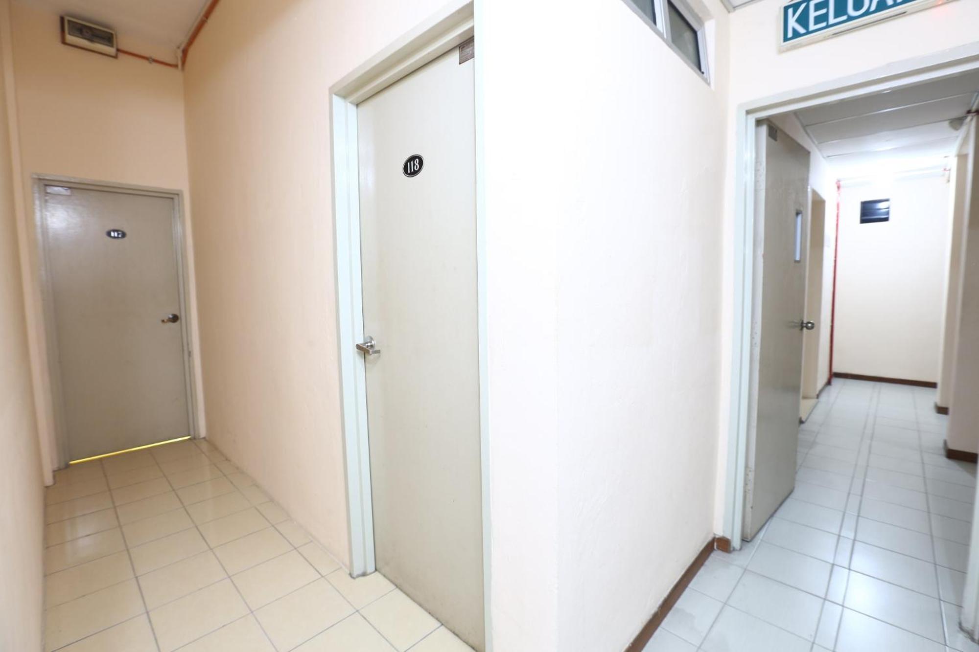 Super Oyo 89651 Harmoni Hotel Kota Bharu Dış mekan fotoğraf