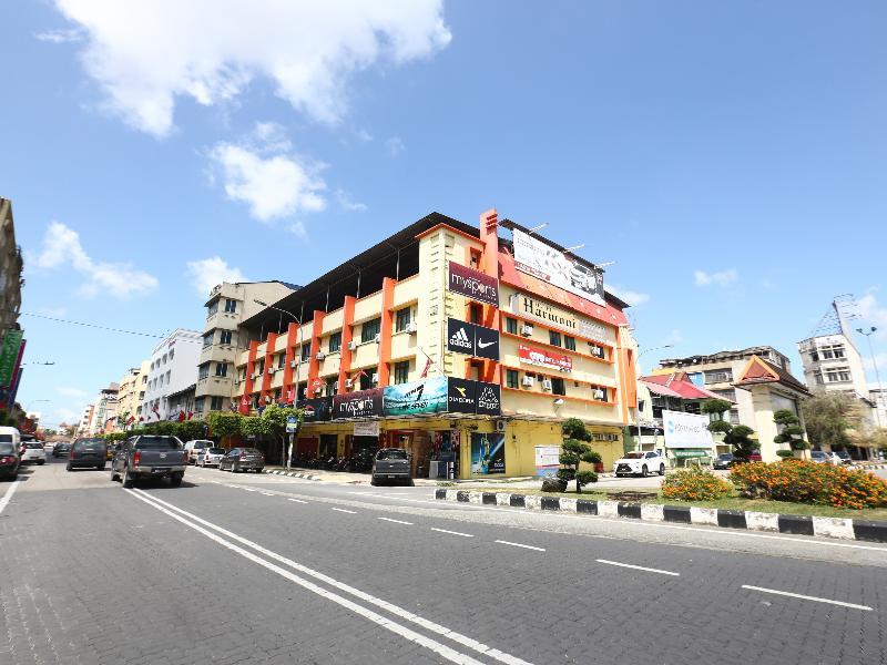 Super Oyo 89651 Harmoni Hotel Kota Bharu Dış mekan fotoğraf